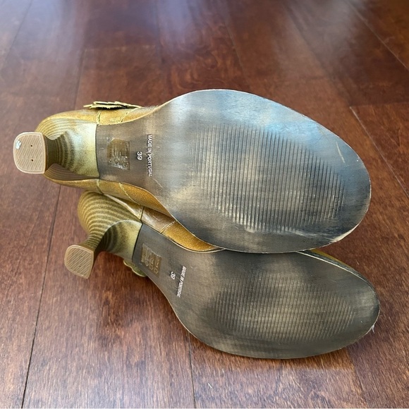 Diversity in Unity Whimsigoth Floral Applique Brown Leather Shoes, Size 8-8.5 - Picture 14 of 16